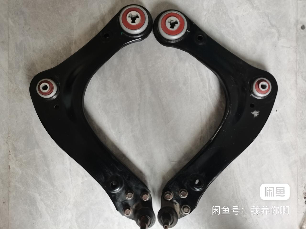 广汽传祺传祺GS4 传祺gs4下摆臂胶套能不能单独更换。换总成4s报价一对1120一对工时费300太贵了