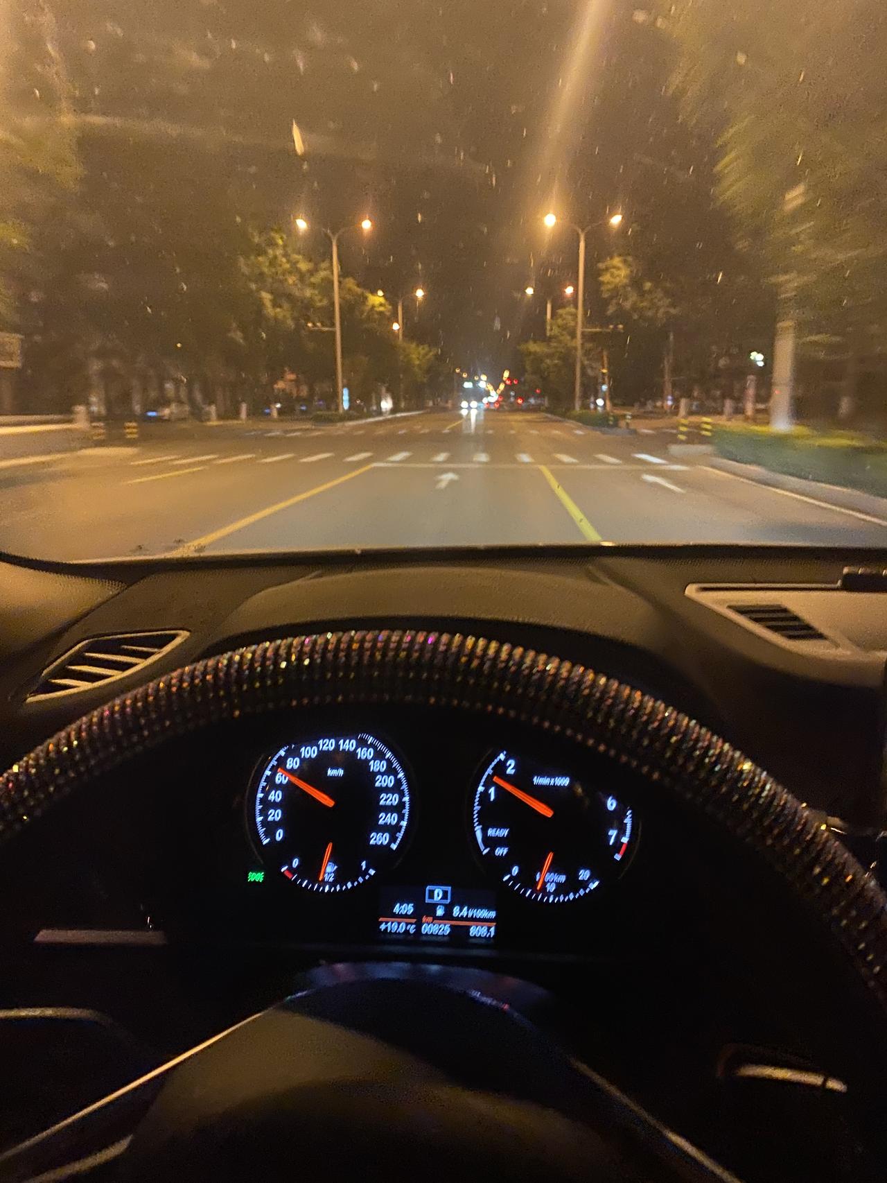 宝马X2 车主人们  你们在市区的油耗是多少啊