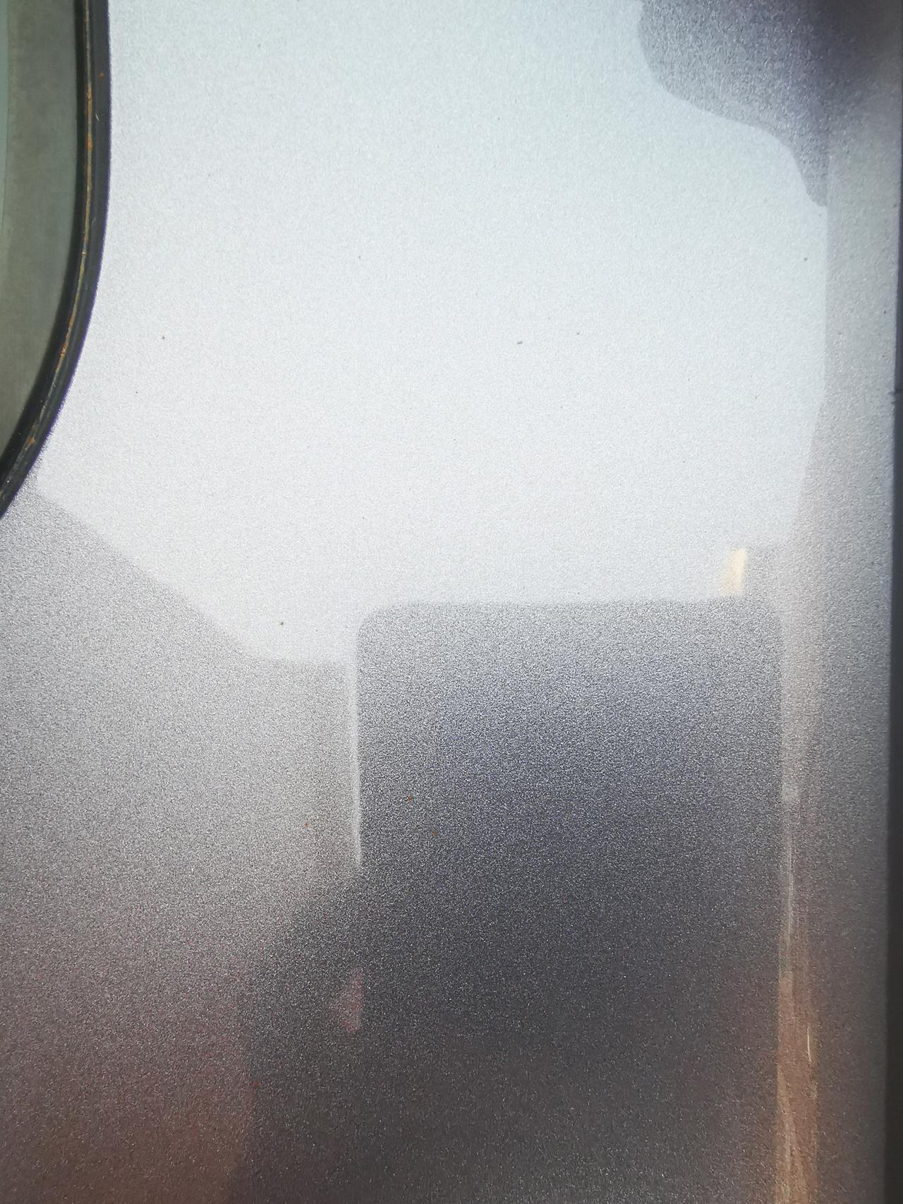 奇瑞瑞虎5x 今天在洗车店洗了下，没注意车顶上面有铁锈样子的点，怎么清除掉？