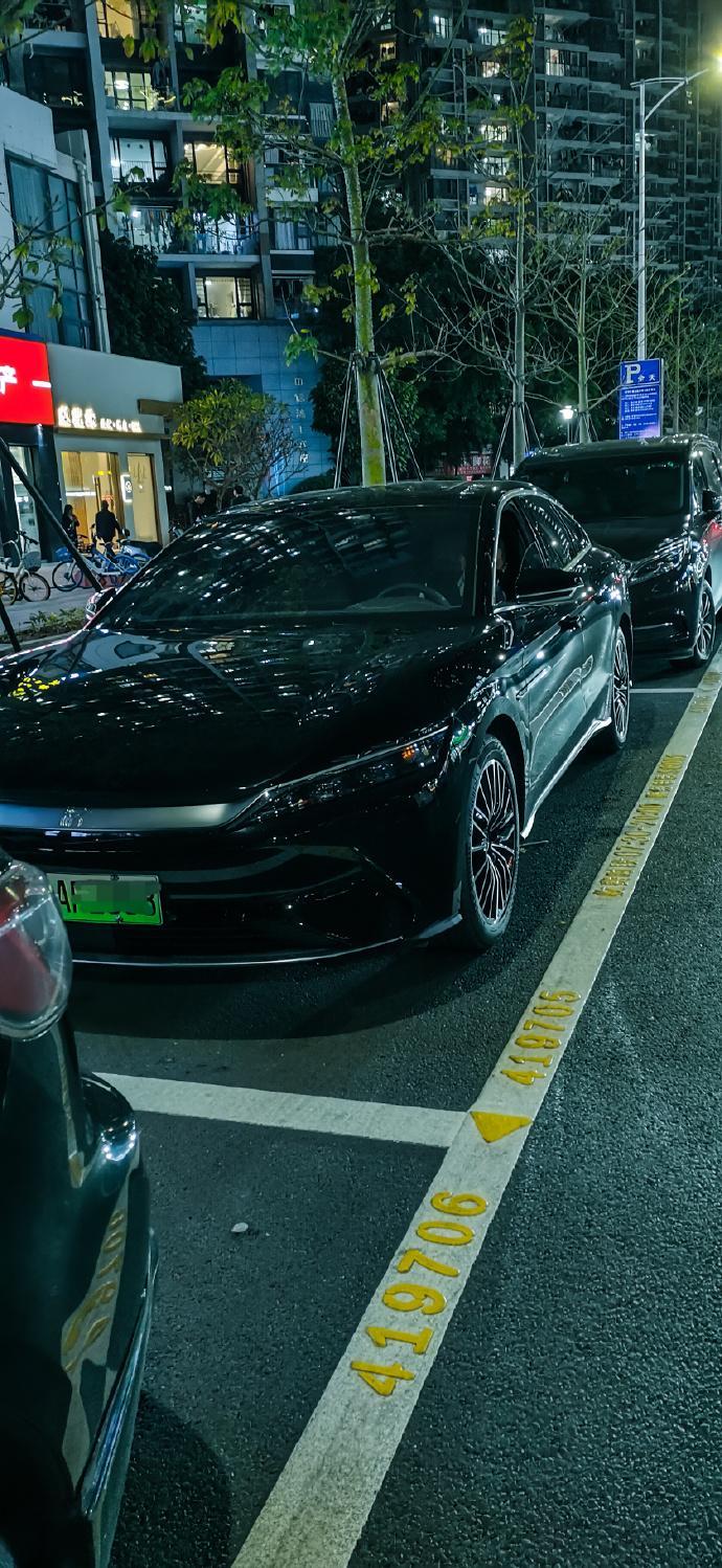 比亚迪汉DM 比亚迪如果在深圳买最大优惠有多少,优惠下来落地应该是多少呢！可以的话可以去深圳办个居住证。