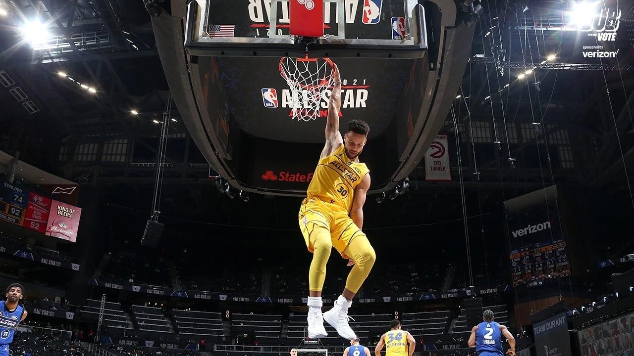 丰田凯美瑞 各位老板们。2.5领先版和2.5g豪华版怎么选。优惠力度及油耗配置上来看。也不知道都要等多久。给个用车建议。
