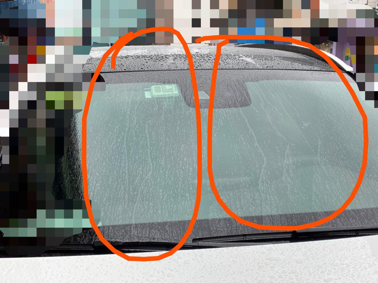奔驰GLC 求助！前挡风玻璃水痕（油污？）如何清洁？雨刮、抹布、自带和买的玻璃水都擦不掉，刮过后1秒内消失了又马上出现，