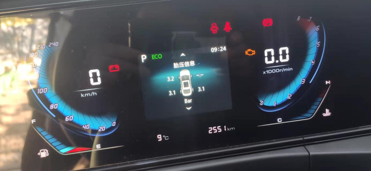 长安逸动 谁知道这个胎压为什么不显示了是不是坏了
