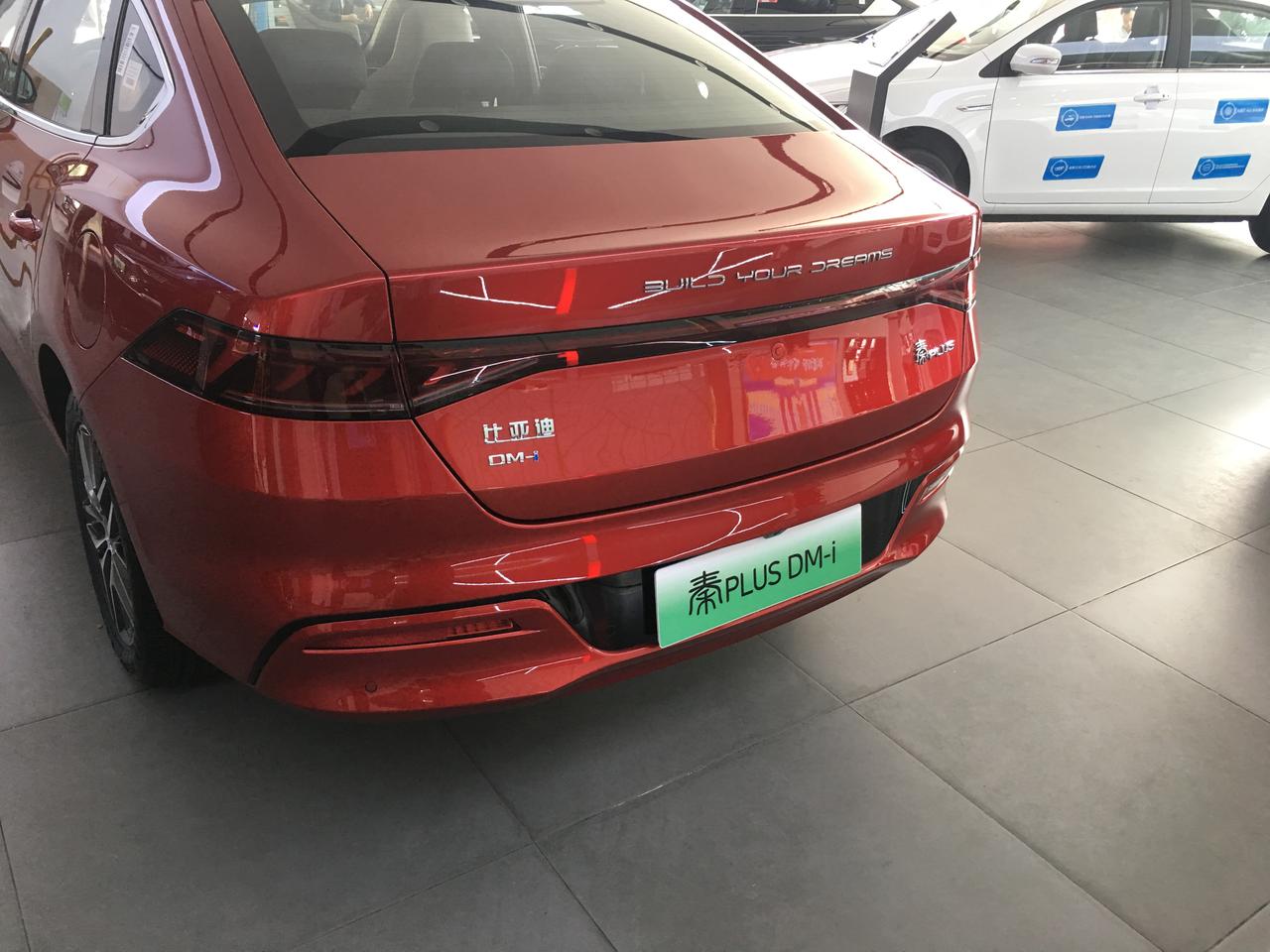 比亚迪秦PLUS DM-i 新能源混动车能不能像燃油车那样后期拿到指标后转为深圳牌？目前只缴了半年社保、办不了居住证去，