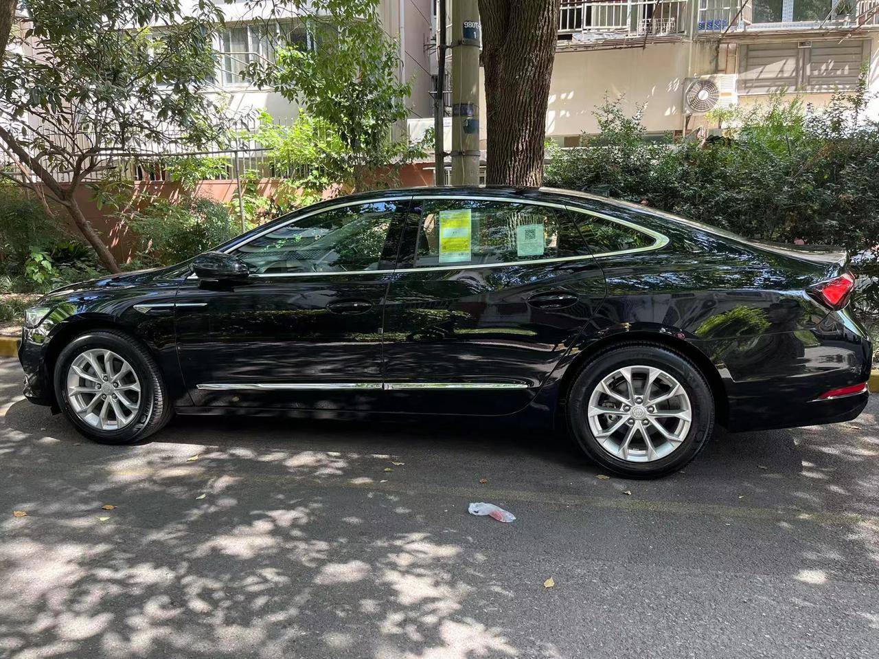 别克君越 家人们   那个行人保护装置要不要关闭啊   会不会误弹，据说成本很高，保险不报？但是屏蔽了很多车友又说担心出