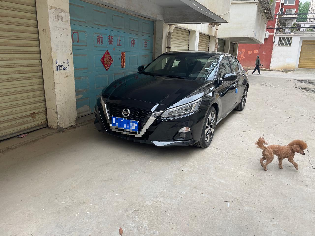 天籁回来之后开好几天了，发现一个问题，后车门不怎么好关，这是怎么回事，有没有什么处理办法