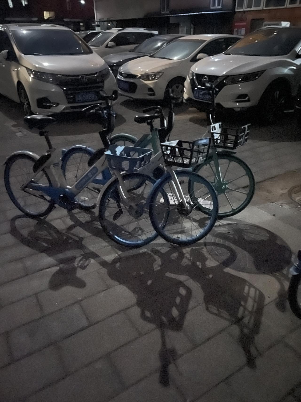 比亚迪海豹 有么有可能整了个烟幕弹？实际配置是550一个配置，700两个配置，650一个配置，再加上一个臻享包。