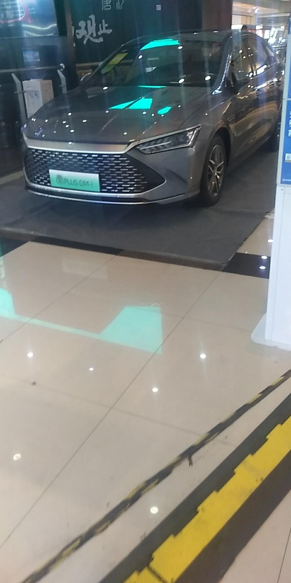 比亚迪秦PLUS DM-i 昨天我去看了实车，大家有什么想问的？一一回复