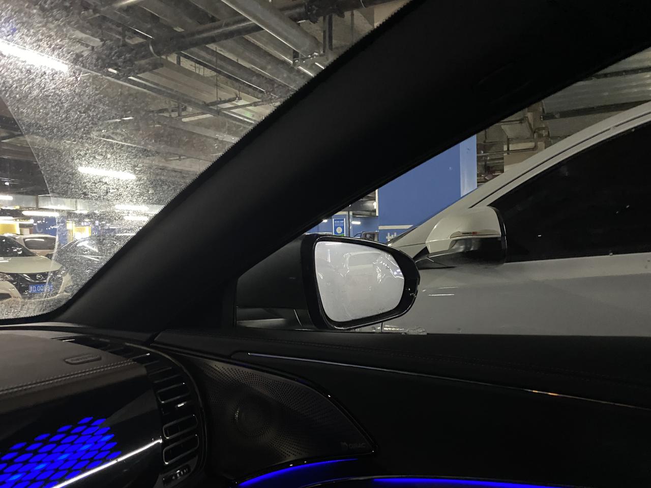 比亚迪汉EV 问下各位 后视镜除雾功能不是开了前档除雾就自动开了么 为啥我的还是有雾 难道是我开的不对么 各位说一下你们