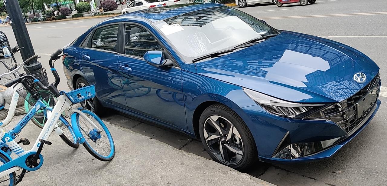 现代伊兰特 新车 车身需要贴膜吗 坐标成都