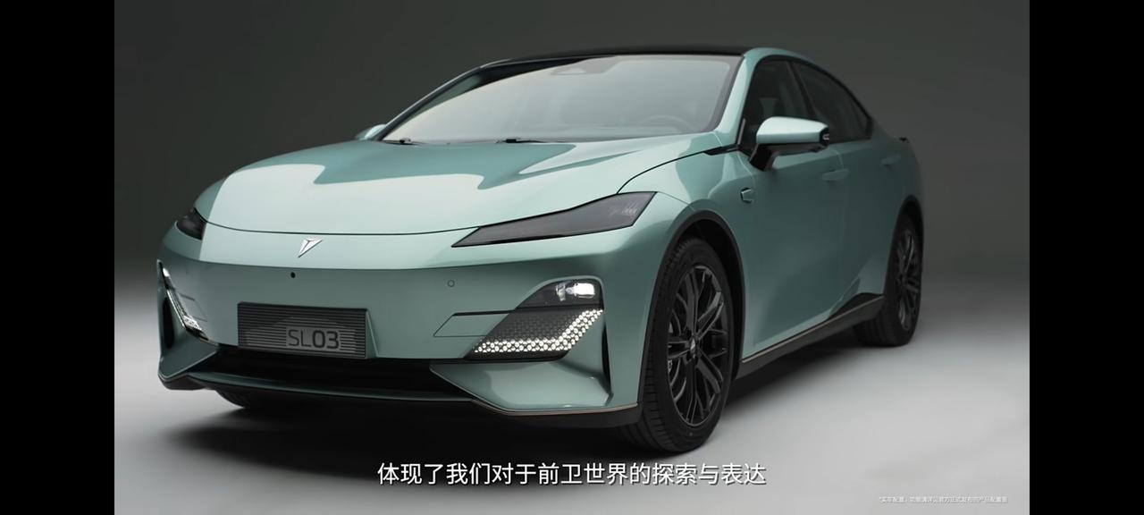 长安深蓝SL03 真心感谢邓总，感谢长安，给我带来这么完美的车。至少，它在我眼里，是完美的。作为汽车行业从业者，我已不忍
