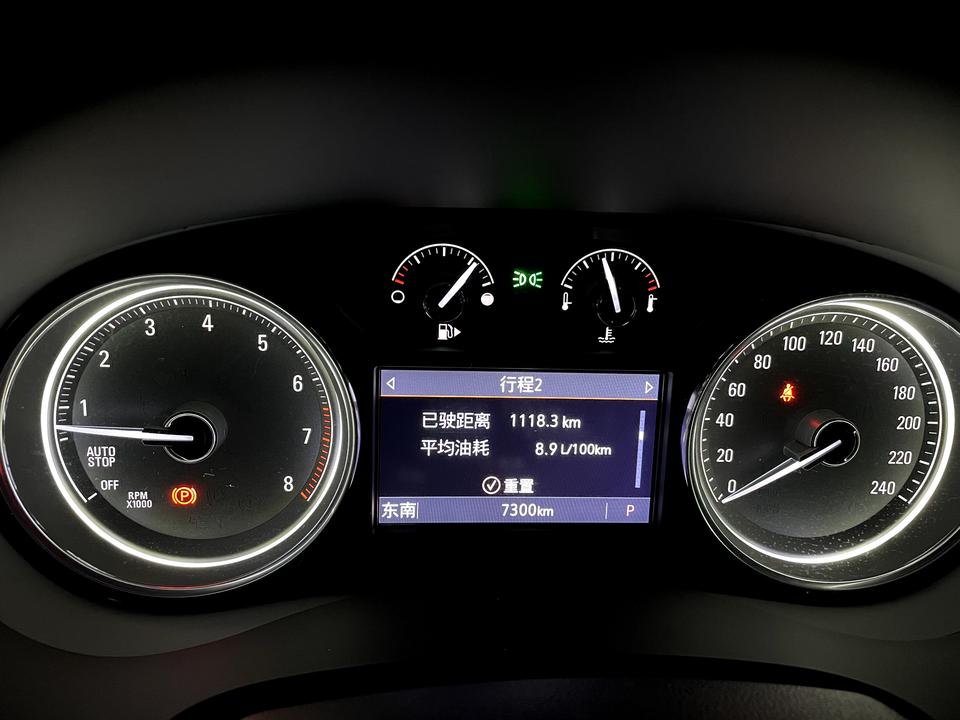 别克君越 新车7000多公里了，一般市区，一般高速，过年春节跑高速跑了3000多公里。这个油耗怎么样？表2是有一次加油清