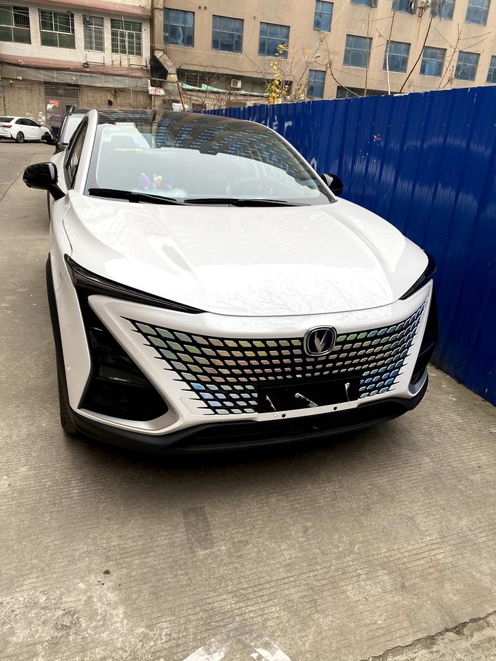 长安UNI-T 我的前右轮偶尔显示胎压不足是什么情况？我提车三个月了充了两次气了！充一次过半个月一个月又显示胎压低到1.