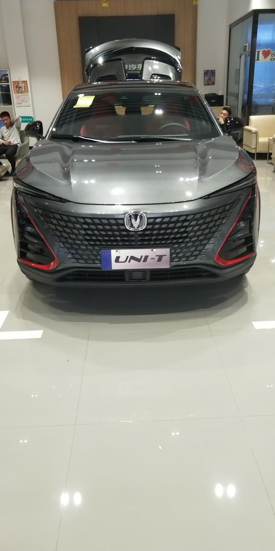 长安UNI-T 这个价格怎么样低配版  坐标南宁   还能再砍么   谢谢广大车友