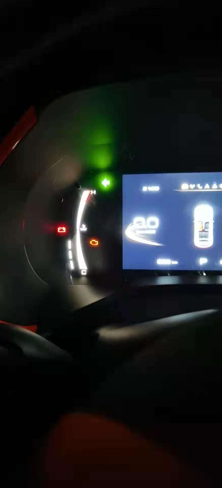 哈弗赤兔 1月底提的车，电池出现亏电，启动不了正常吗