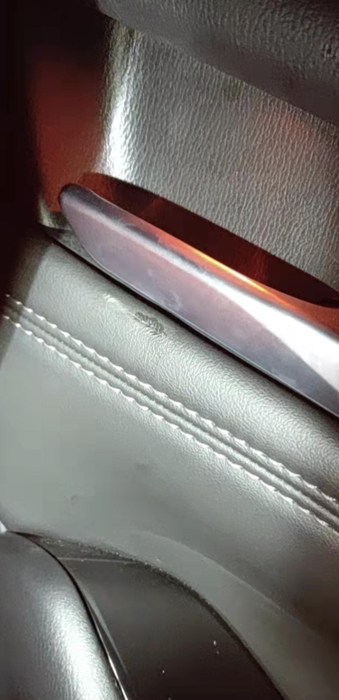 马自达阿特兹 门板包皮破了怎么修 ，要换新的吗