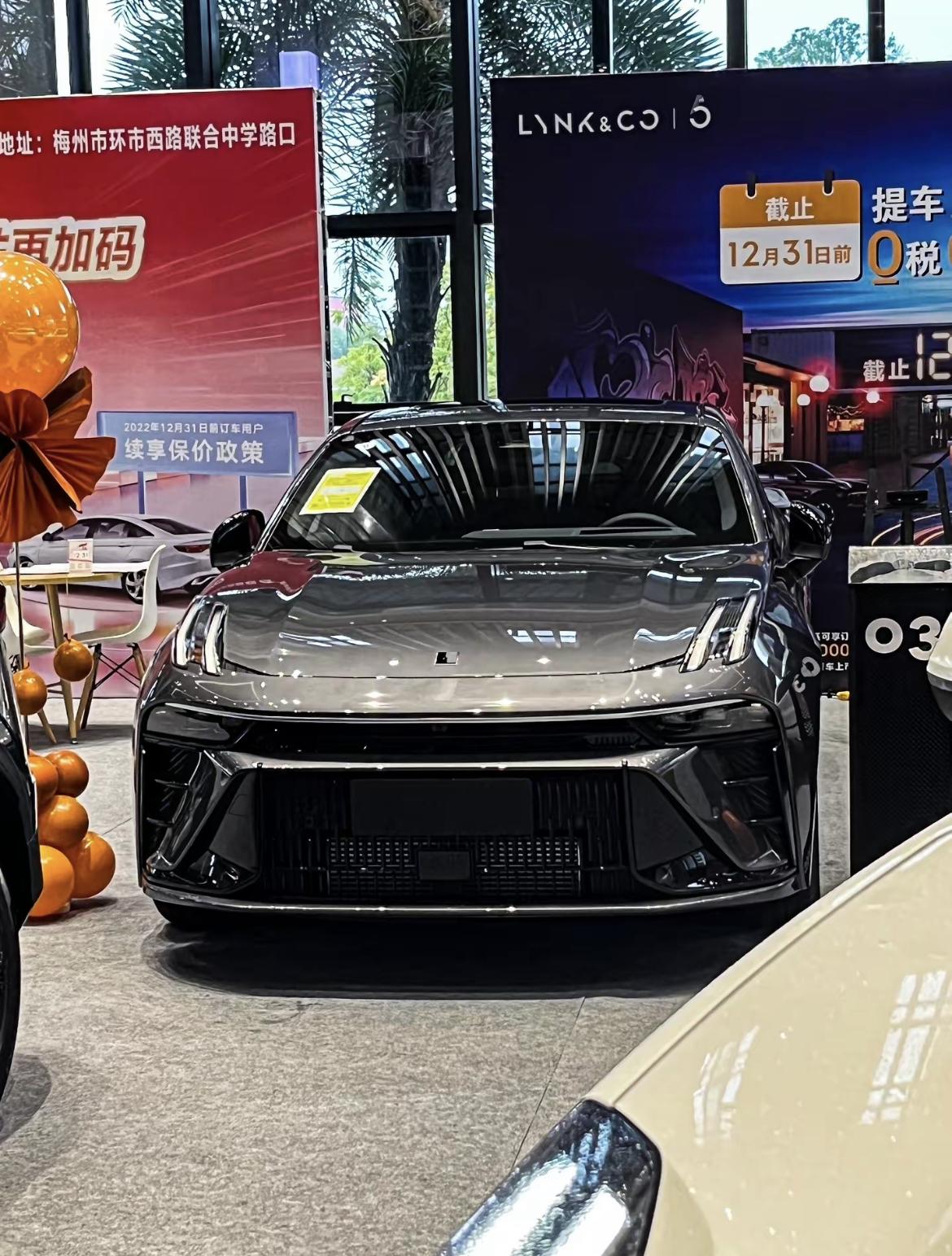 领克03 很喜欢03，我一个月7500工资现在手里有5-6万，买个1.5t Plus，分三年，不知道会不会有压力我现在一