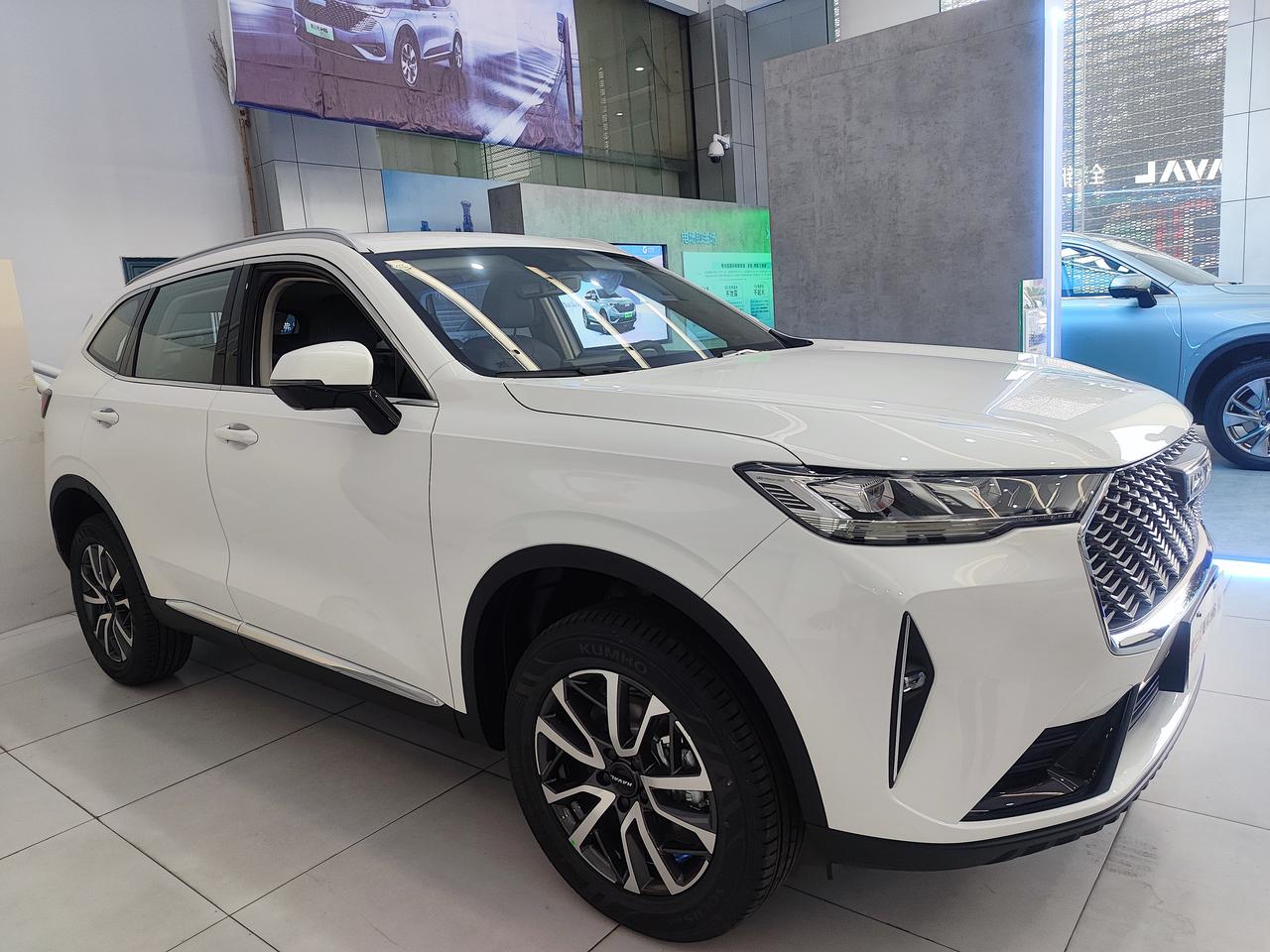 哈弗H6 各位前辈帮忙看下，坐标杭州，2022款H6 1.5T第三代Pro ，店里报价裸车111900，优惠11000，