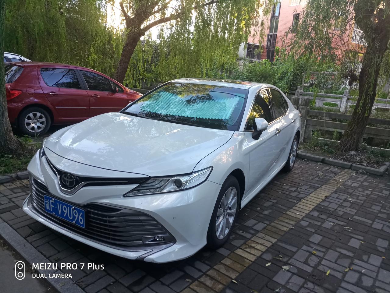 凯美瑞刹车油跟换需要几升？多长时间跟换一次？