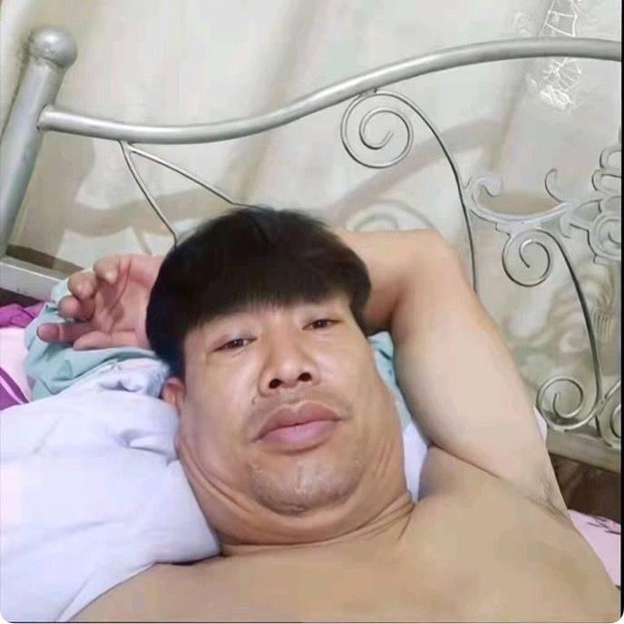 丰田汉兰达 双擎尊贵两驱，内棕黑外，落地35.6w，这个价是正常吗