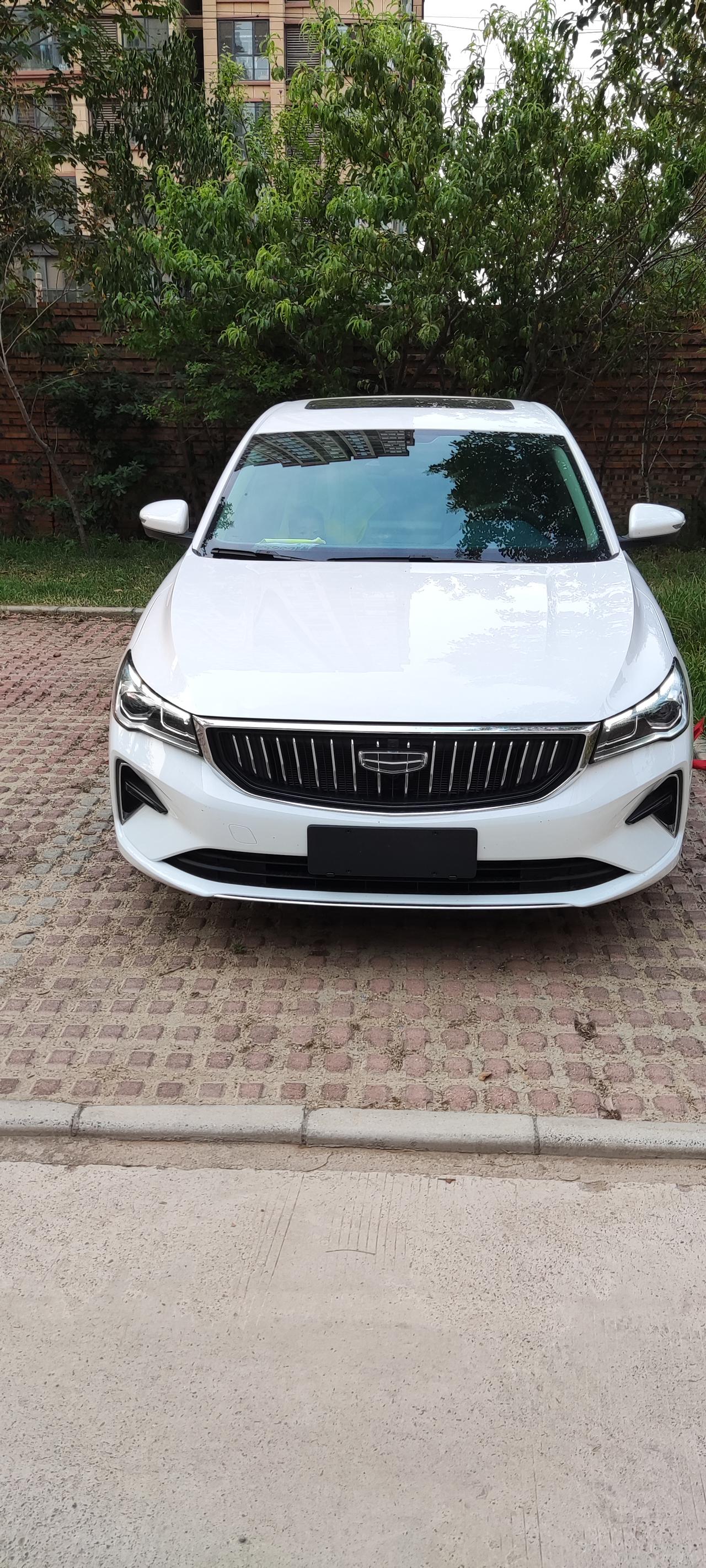 4代帝豪旗舰版是否支持百度carlife,怎么在中控屏看腾讯视频，怎么定位车辆位置