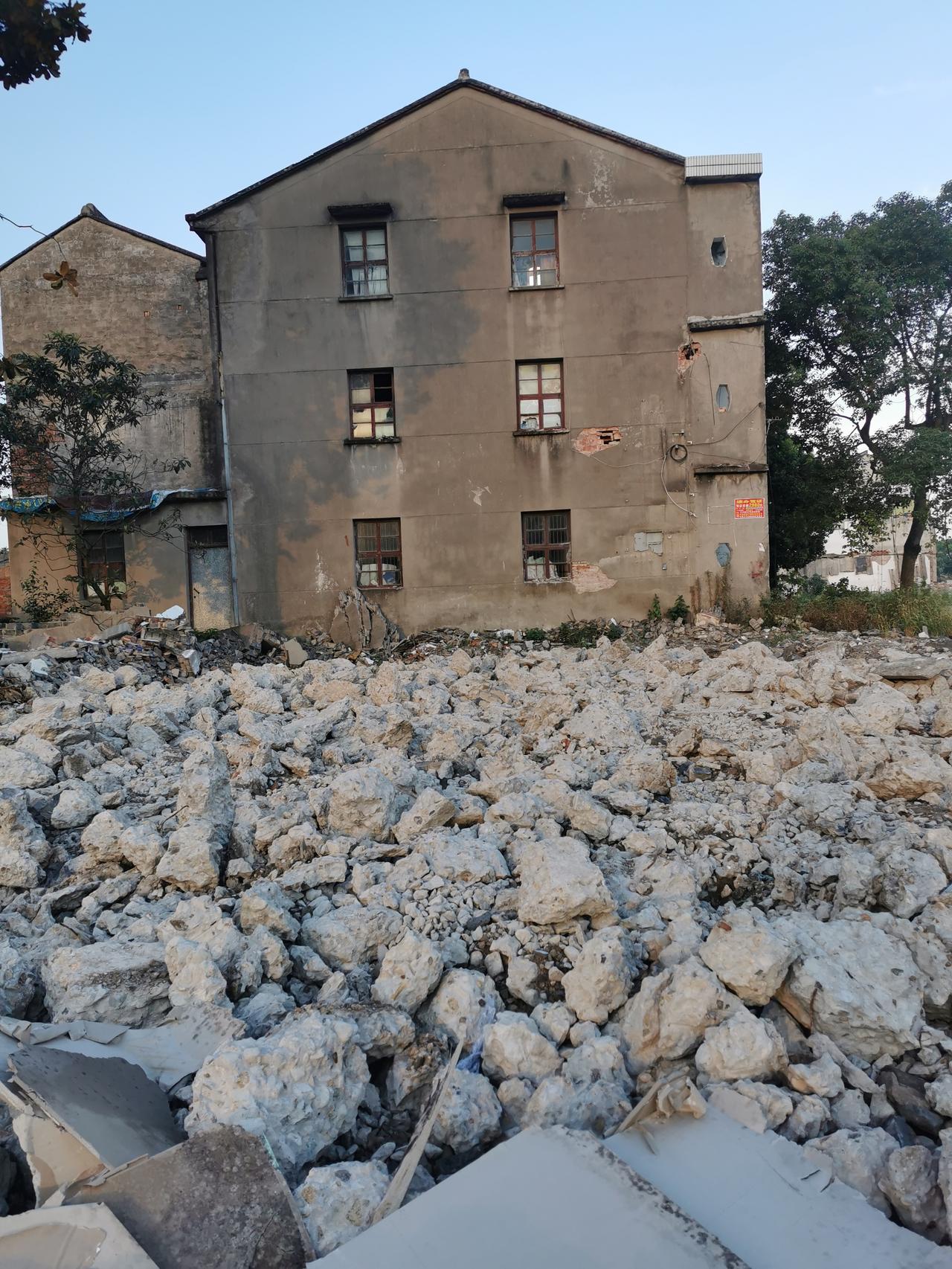雪佛兰迈锐宝XL 有没有浙江台州的迈锐宝车主，打听一下什么价格落地的，最近想买个大宝。