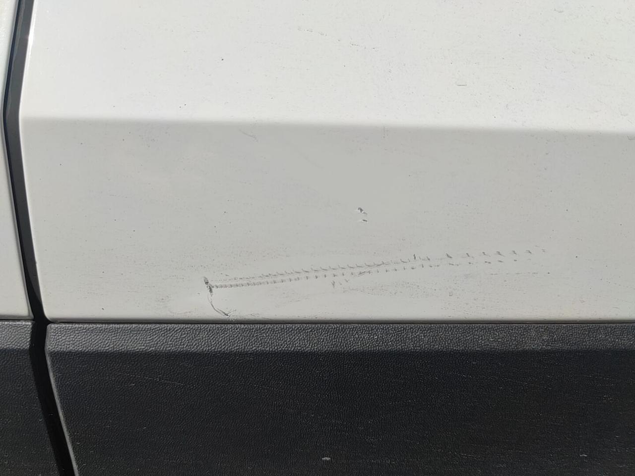 大众途岳 想问广大车友朋友们，这样了需要多少大洋，今早上把车门刮了