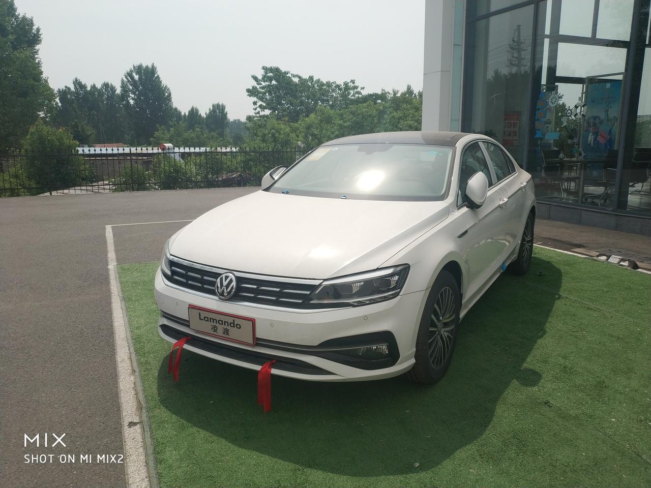 凌渡18款280豪华版的样品车能不能买？为什么？去县城4S店看车，店里有一款18款280顶配的凌渡样品车，优惠很诱人，而