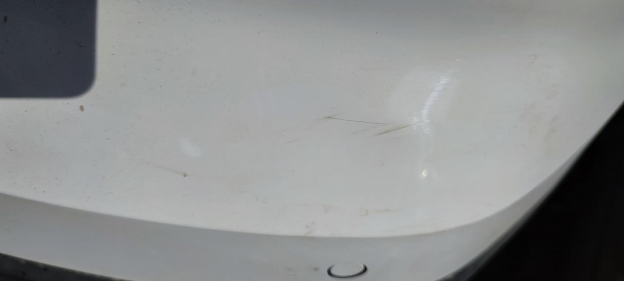 大众途岳 兄弟们，提车三个多月了，3500+公里，已经有两处小剐蹭了，???一个是在右前大灯下面的保险杠，有几个大米粒一