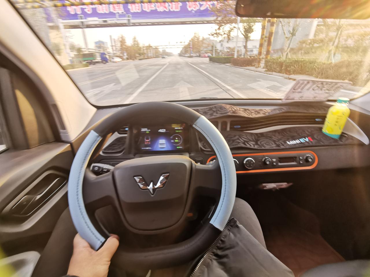 五菱五菱宏光MINIEV 60迈左右差不多是23%左右的瞬时消耗 这个是什么单位？怎么算的？