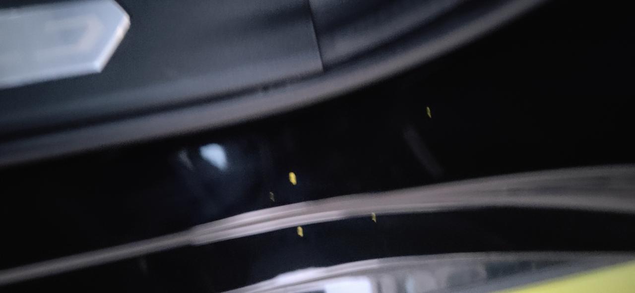 哈弗赤兔 兔友们你们新车有这样的吗？ 我当时没检查到大意了 问题大吗  是有问题的车吗？