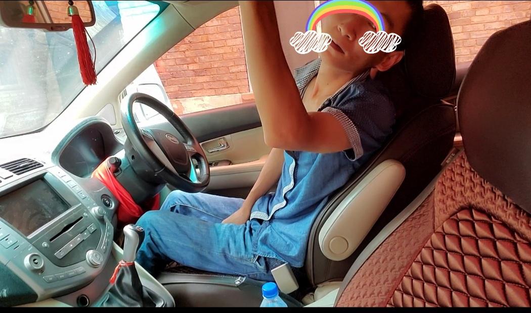 福特锐界 各位车友们大家好请问下你们买这车有没有置换的，像我这种7年的国产车可以置换吗？还是必须要福特品牌的旧车才可以换