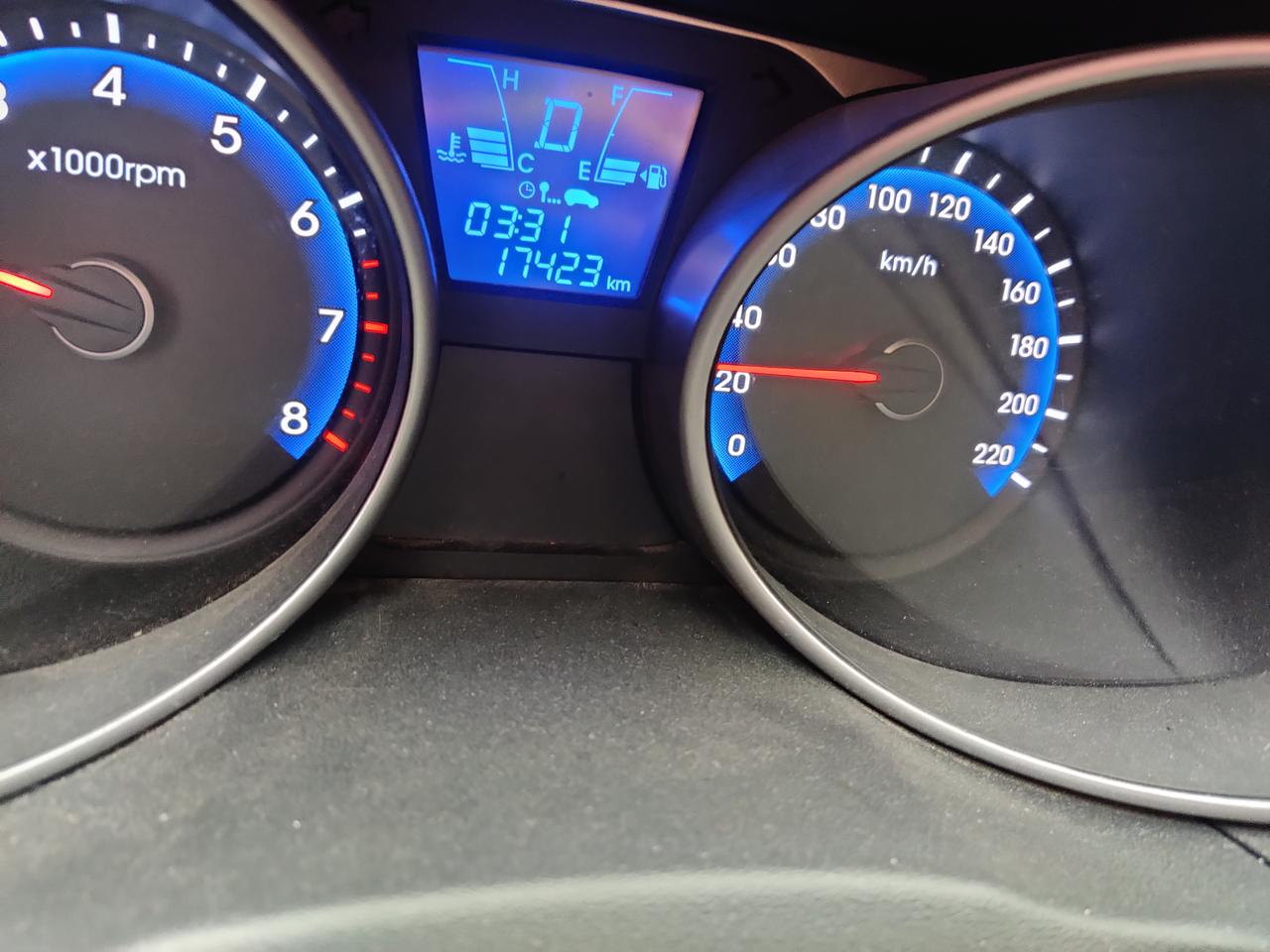 现代ix35 麻烦问一下各位车友，仪表盘上这个（表盘加温度计加...加车）的标志是什么？