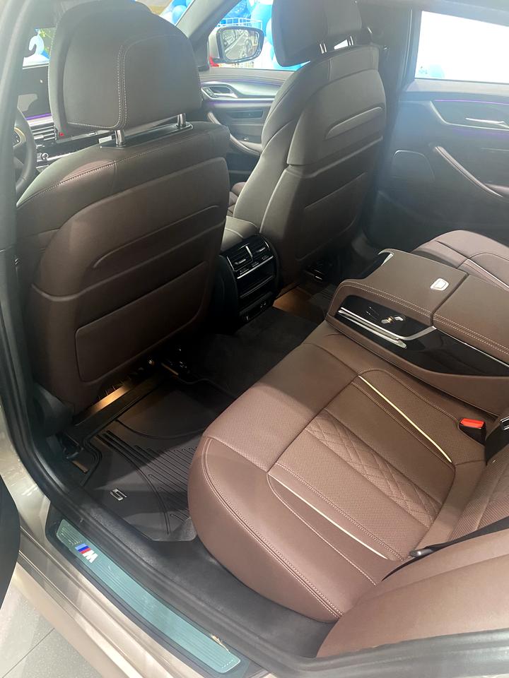 宝马5系PHEV 兄弟们 今天提的车，提车之前销售客服跟我说要冷车热车 我就有点不明白我用电的怎么冷车热车？有没有兄弟解