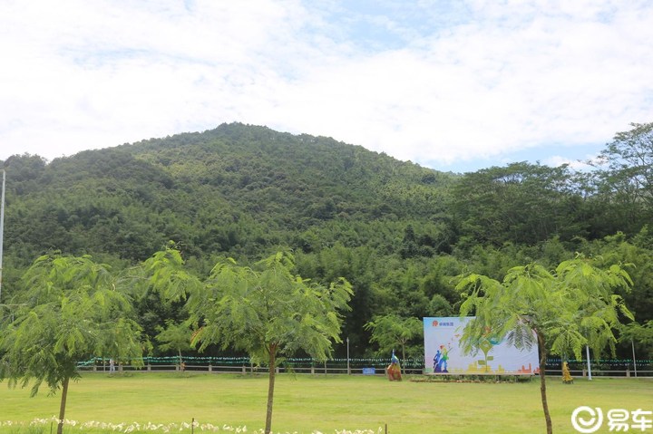 易车【东莞凌派车友会】相约广东惠州雷公峡野炊漂流，感受炎夏的清凉。