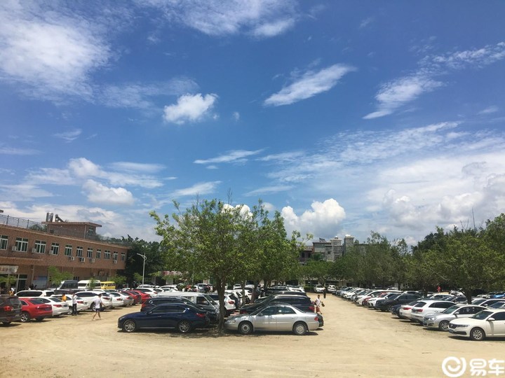 易车【东莞凌派车友会】相约广东惠州雷公峡野炊漂流，感受炎夏的清凉。