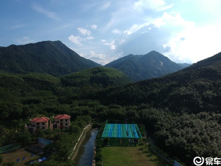 易车【东莞凌派车友会】相约广东惠州雷公峡野炊漂流，感受炎夏的清凉。