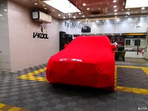 黑色奔驰GLC300提车，开了5000公里分享下用车感受