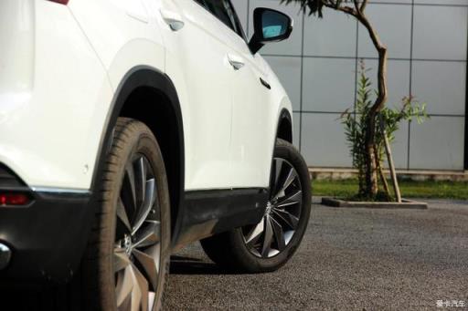 动力比RAV4强太多，探岳2.0T四驱版提车作业