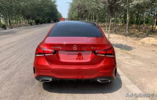 顶配奔驰A220L四驱提车，氛围很重要，省去改装烦恼
