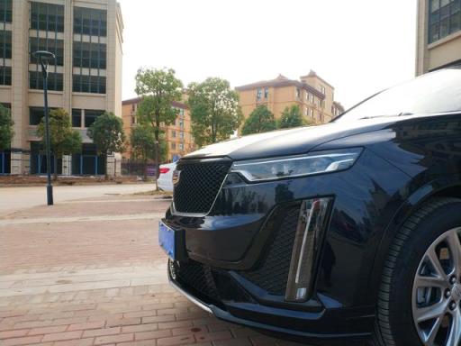 三排六座 五米SUV 2.0T发动机+9AT变速箱
