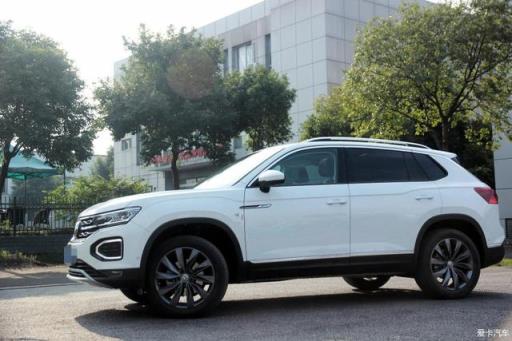 动力比RAV4强太多，探岳2.0T四驱版提车作业