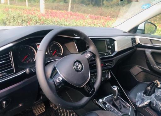 花自己的钱，买心怡的车，二十万元我直接提了我喜欢的大众探岳