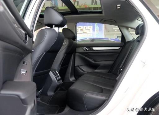 1000公里体验混动雅阁，车主：开起来是家用车，玩起来是性能车