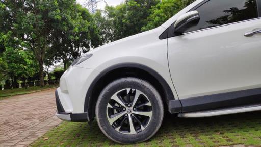 全家人的明智之选RAV4，动力充沛平顺油耗更让我满意