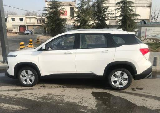 预算7万没选大众，提了一款全球车，有6个独立座椅，国内外都有名