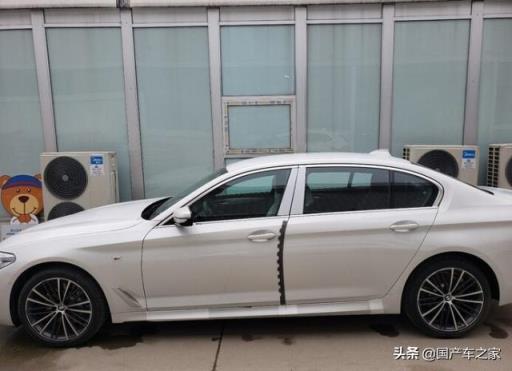 新宝马530LI行政版提车，内饰用料足，宝华音响和星空棚顶很给力