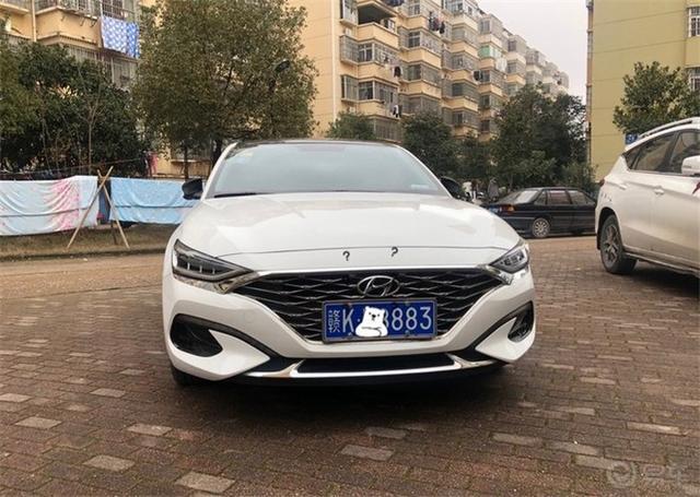 放弃思域选择菲斯塔，车主：现代最美神车，就一个字帅