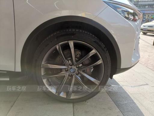 比亚迪唐DM改装19寸轮毂轮胎 提高颜值和舒适性