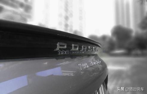 玛瑙灰红顶红内718boxster入手半年，：车主：开敞篷718有气场的